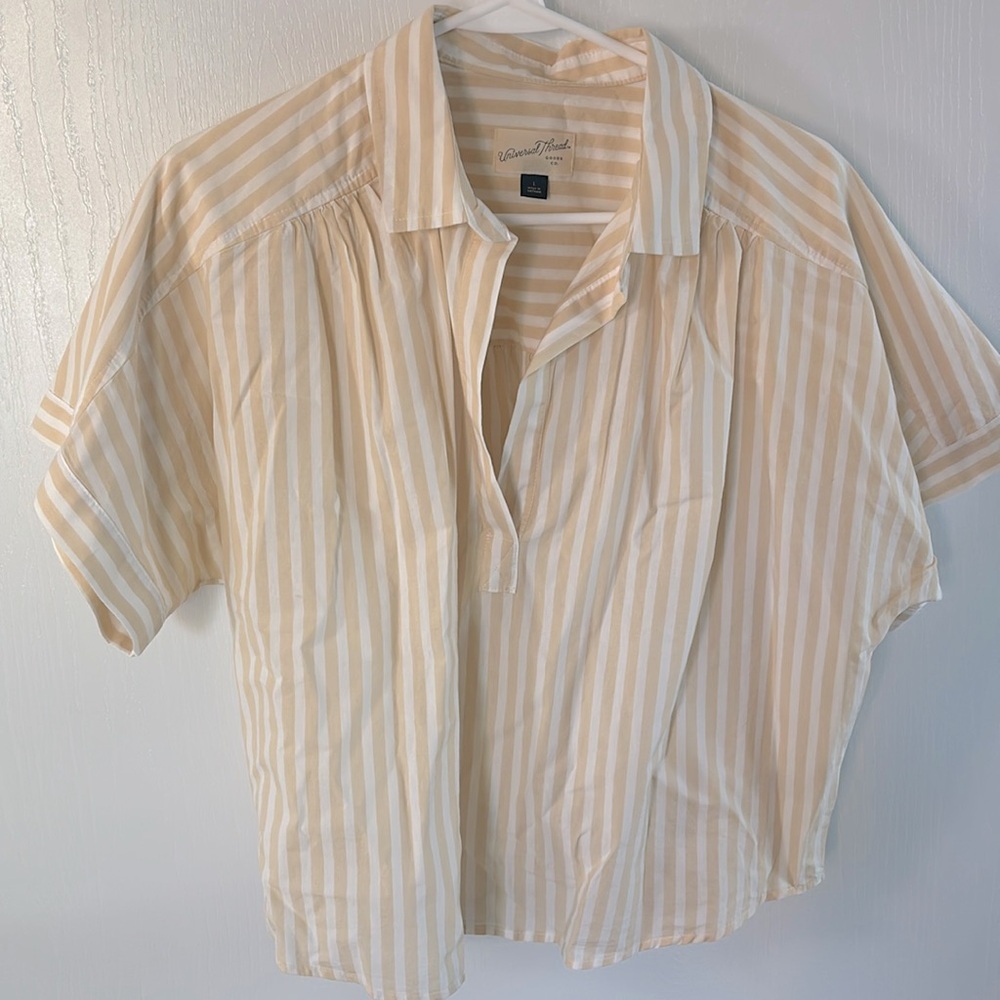 Universal Thread Women’s Blouse